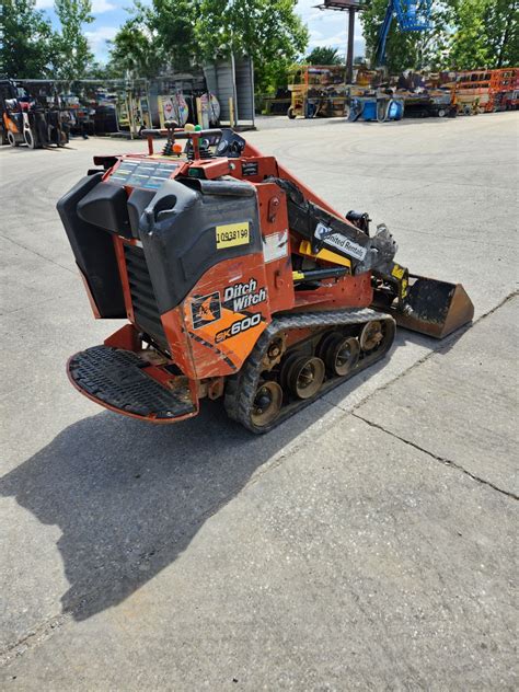 ditch witch sk600 track